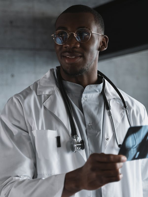 Dr Andres